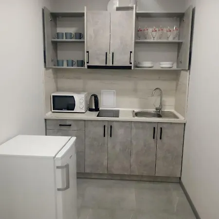 Yescity! Appartement Oezjhorod